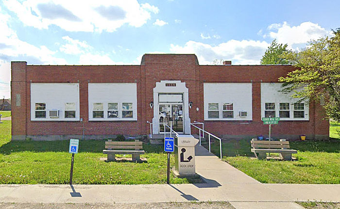 The old Lincoln Grade School in Elwood, Kansas, courtesy Google Maps.
