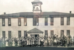 Ramona School in Marion County, Kansas, 1909.