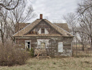 An old house in Cleveland, Kansas courtesy of Google Maps.
