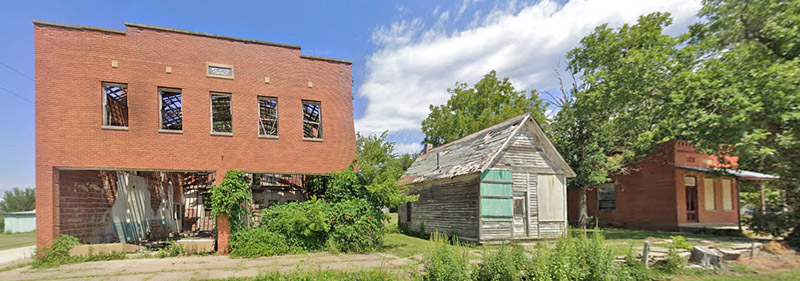 Old buildings on Idana's Main Street, courtesy Google Maps.