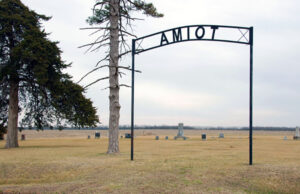 Amiot, Kansas Cemetery.