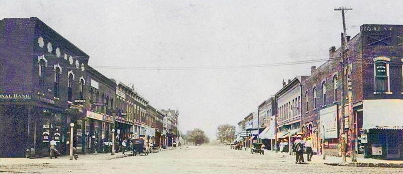 Clay Center Kansas, 5th Street in 1910.