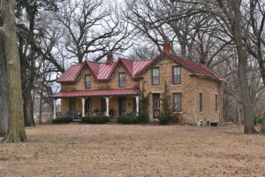 The old Sage Inn, Dover, Kansas, courtesy of Wikipedia.