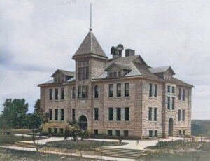 High school in Alma, Kansas, 1907.
