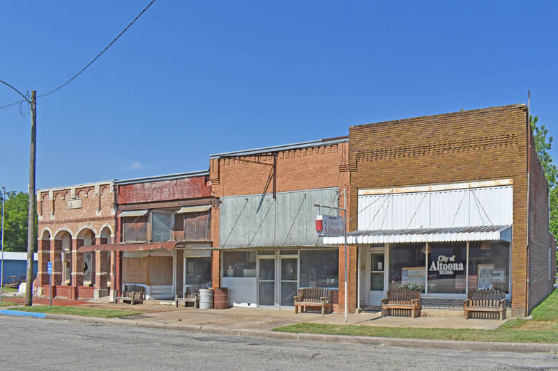 Main Street in Altoona, Kansas today by Kathy Alexander.
