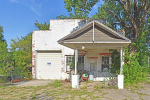 Old gas station in Buffalo, Kansas by Kathy Alexander.