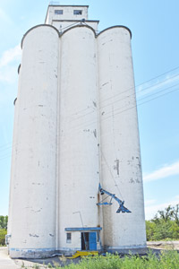 Grain elevator in Speed, Kansas by Kathy Alexander.
