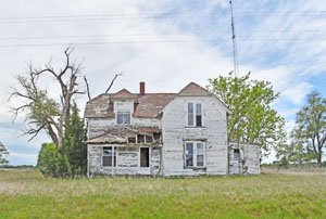 An old house in Solomon Rapids, Kansas by Kathy Alexander.